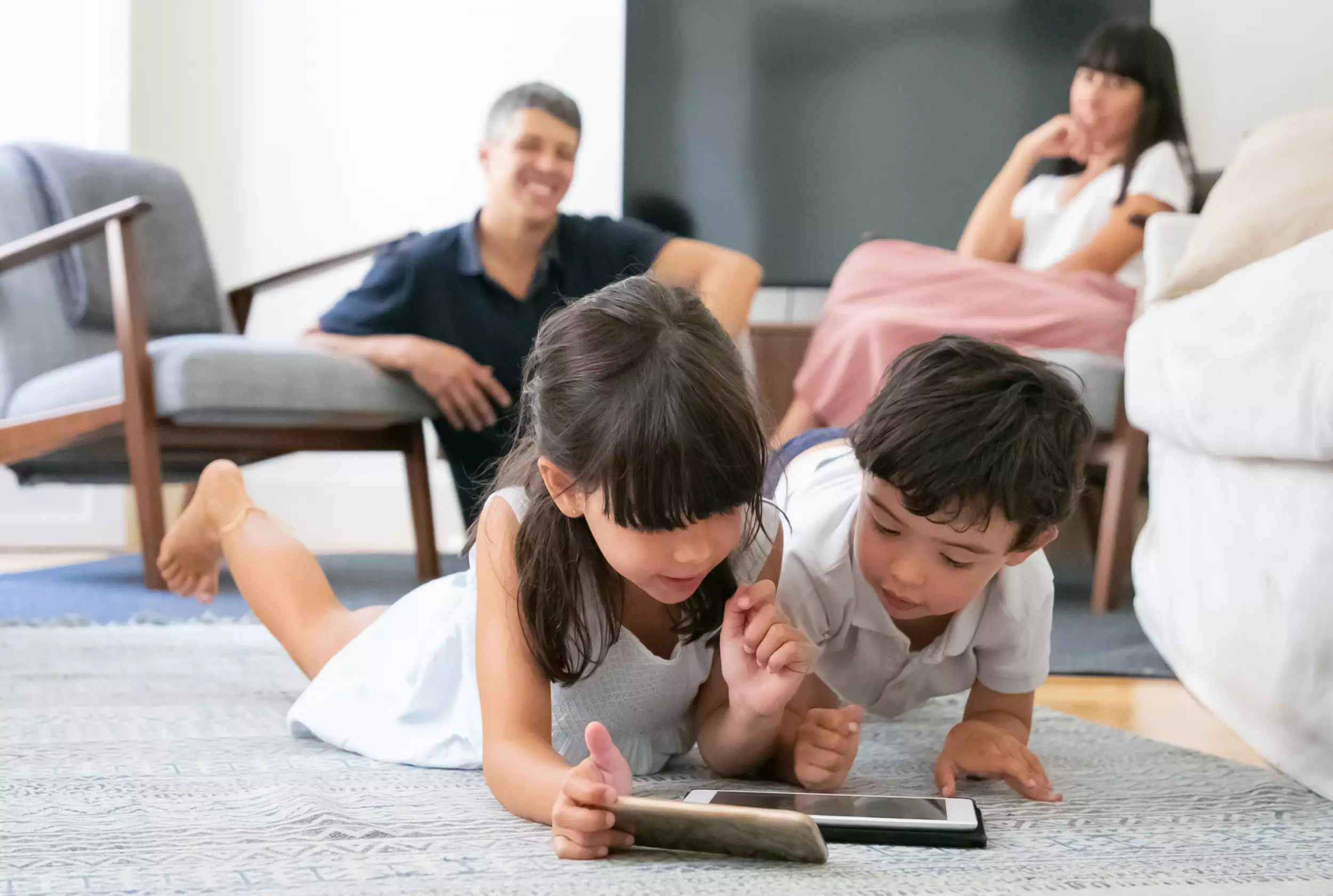 Climatiseur Mitsubishi Electric Mr. Slim Inverter diffusant de l’air frais, illustrant le flux d’air.